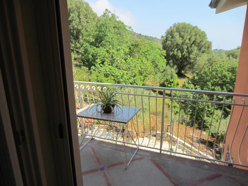 أسشيا Villa Santa Sofia الغرفة الصورة
